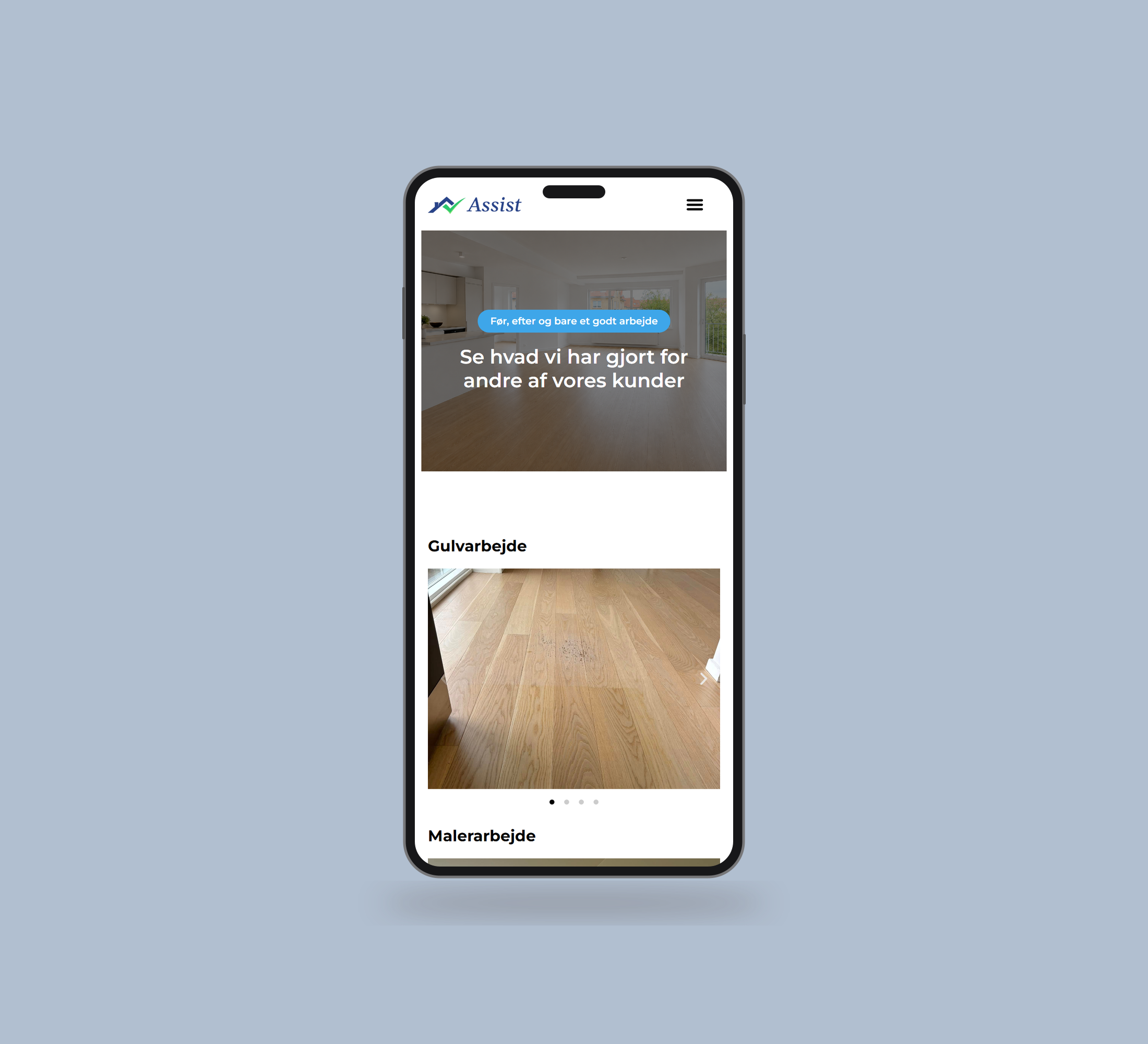 Assist You: cases vist lige forfra på mobil på en ensfarvet studiobaggrund.