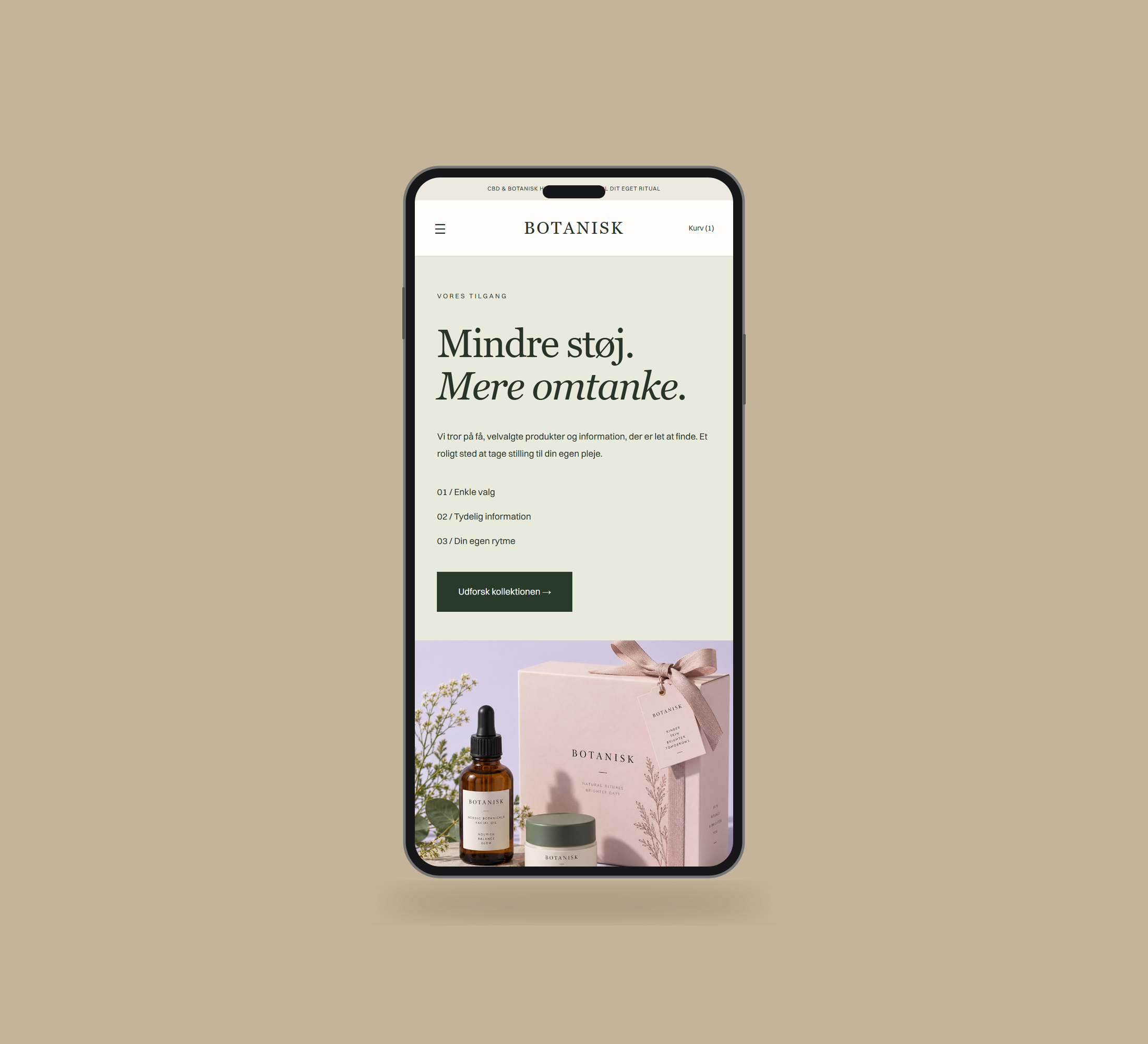 Botanisk: vores tilgang vist lige forfra på mobil på en ensfarvet studiobaggrund.