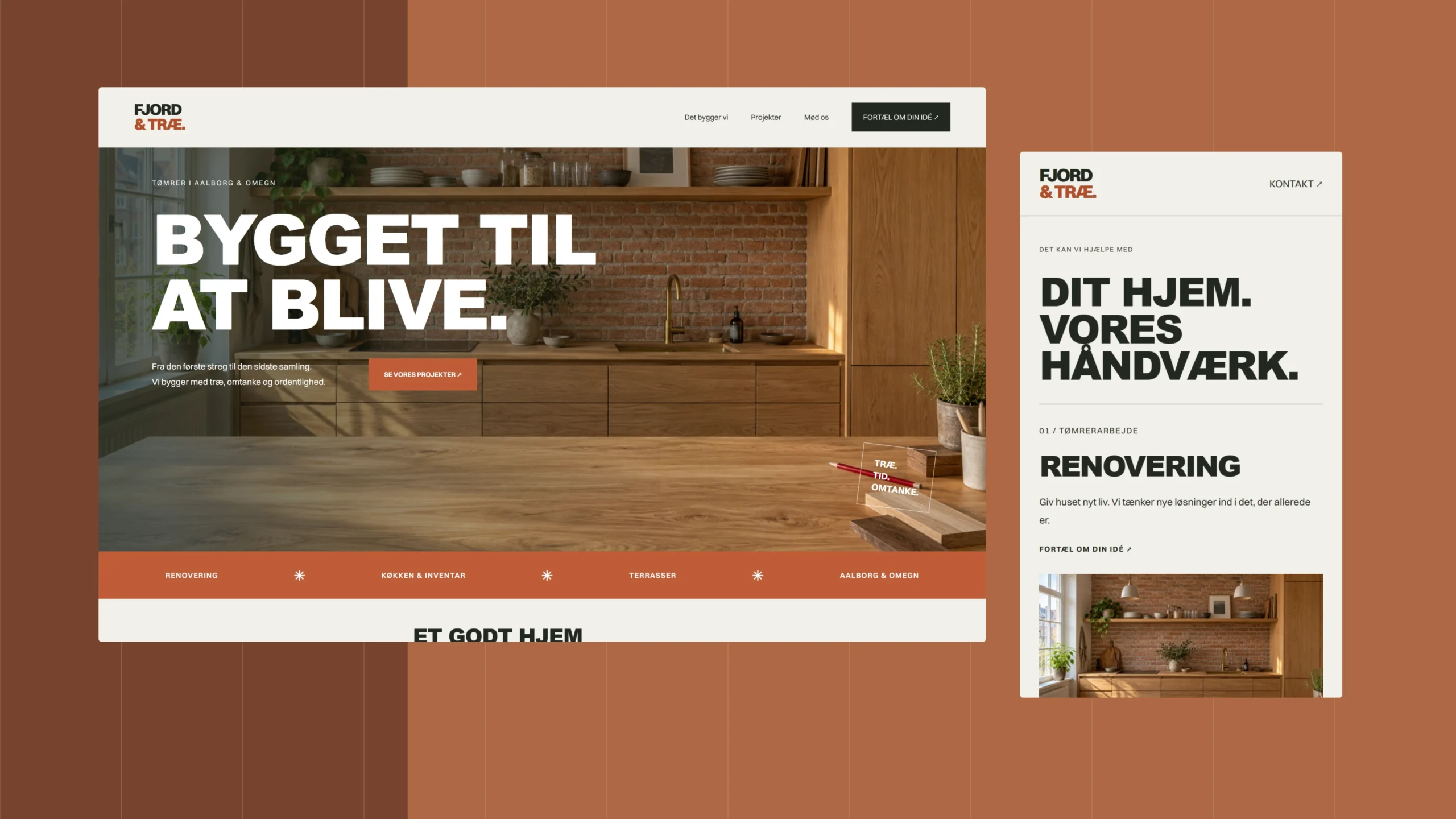 Fjord & Træ: hjemmeside og ydelser som store designflader på en varm træfarvet baggrund.