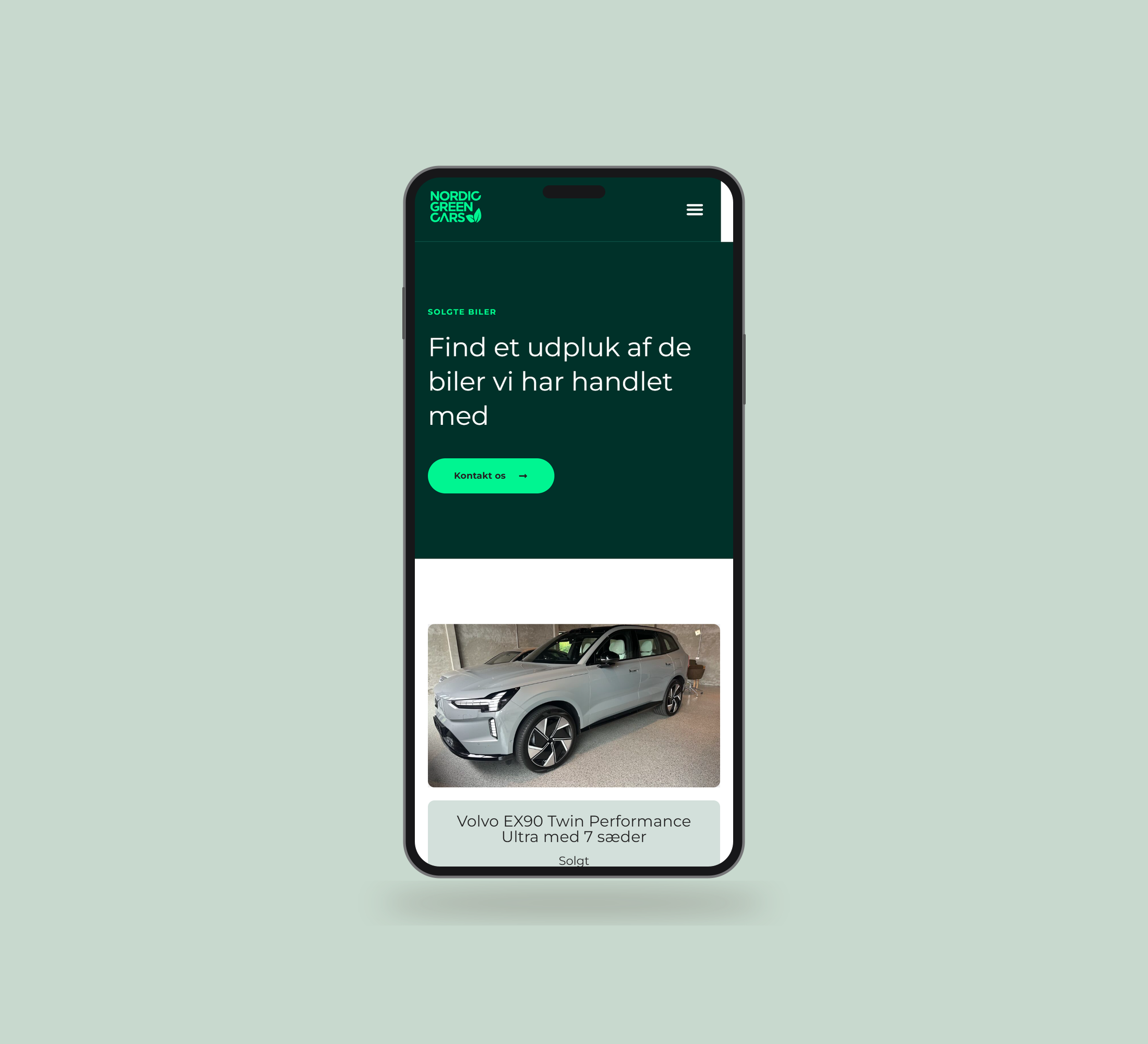 Nordic Green Cars: solgte biler vist lige forfra på mobil på en ensfarvet studiobaggrund.